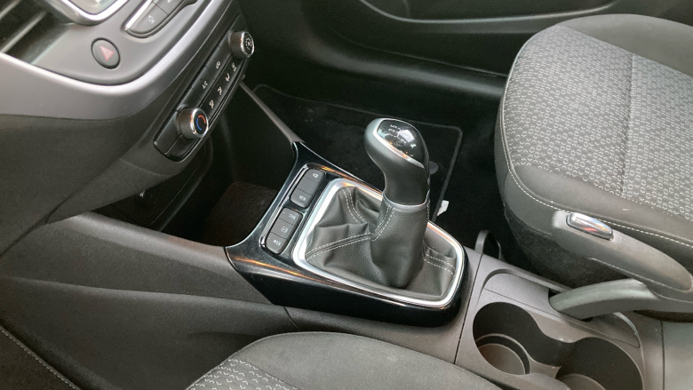 Vauxhall Crossland 1.2 Design 5dr Petrol Hatchback